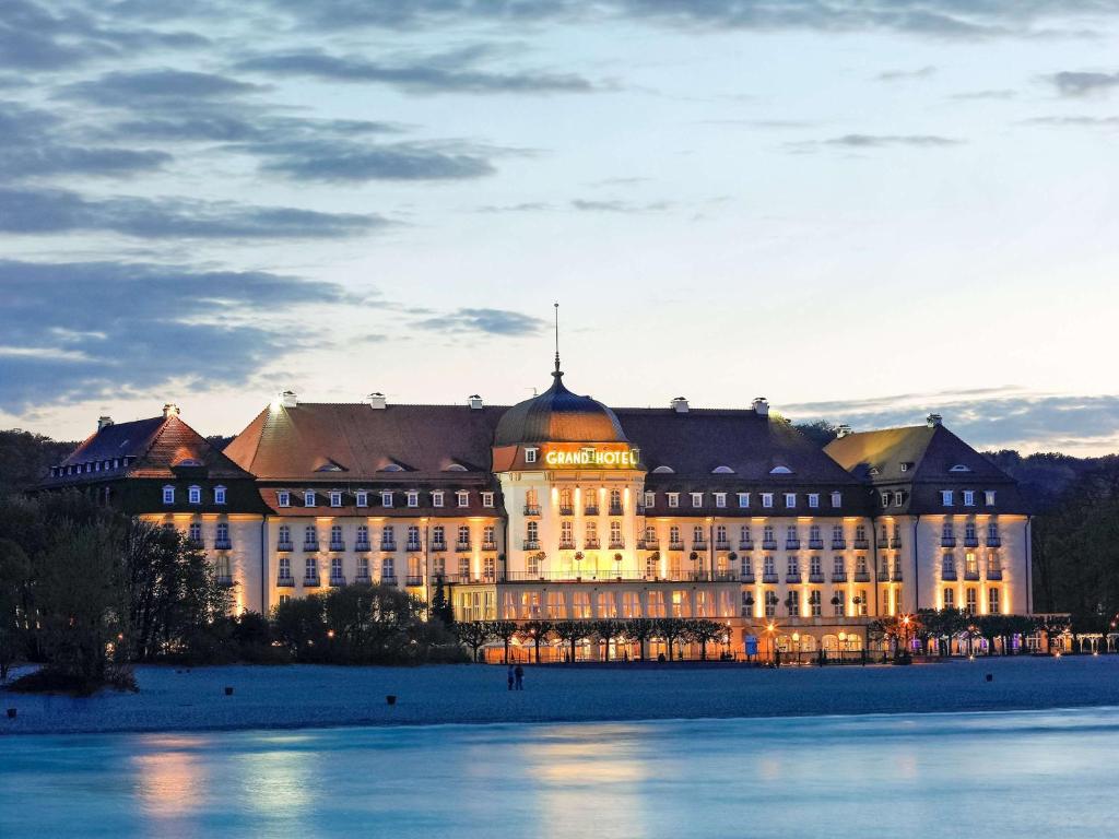 Ponadczasowa elegancja i niezrównany luksus: recenzja Hotelu Grand Sopot